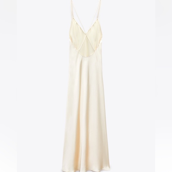ZARA SATIN EFFECT DRESS BLOGGERS FAV - Picture 4 of 6